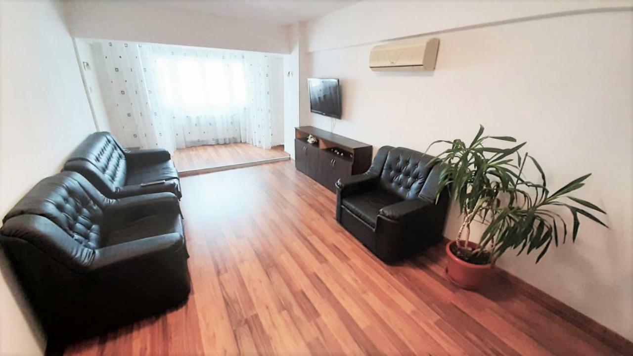 Ultracentral - Apartament Modern - Panoramic View Bacau Ngoại thất bức ảnh